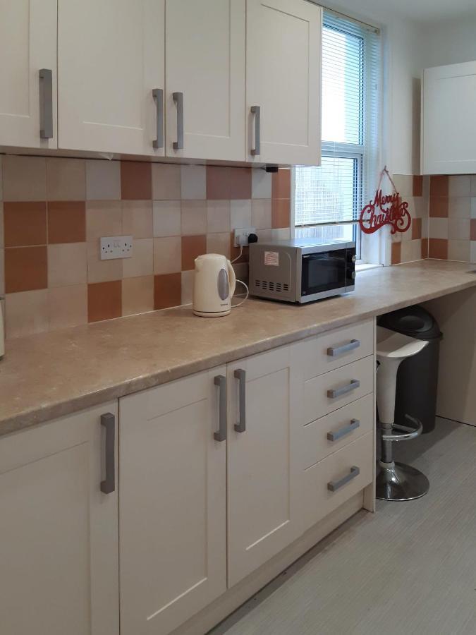 Welcoming 4 Bed Holiday Home In WTA Eastbourne Exterior foto