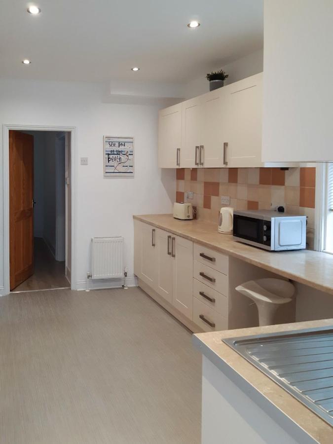 Welcoming 4 Bed Holiday Home In WTA Eastbourne Exterior foto
